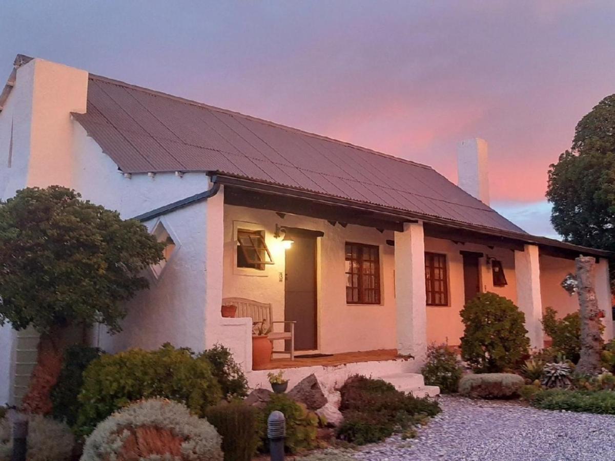 Kaijaiki Country Inn And Restaurant Yzerfontein Exteriör bild